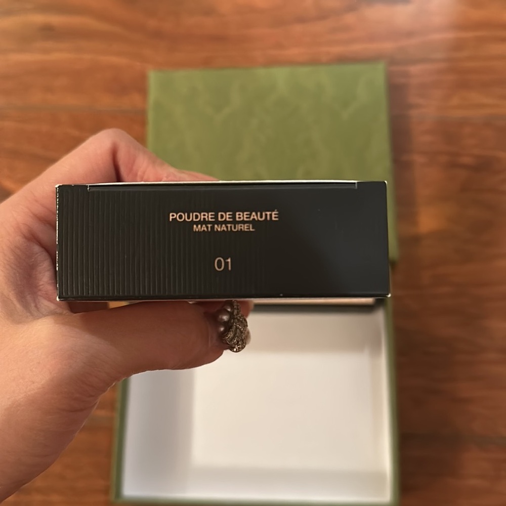 Gucci makeup - Picture 2 of 4